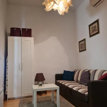 Apartment Quiet In A Private House - Close To Center, Parking, Pet Friendly